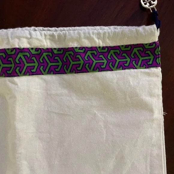 Tory Burch dust bags (set of 6) - Picture 2 of 5
